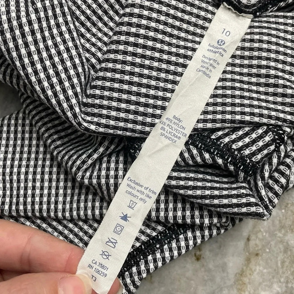 LULULEMON Wunder Under Crop Leggings 21" in Gingham - Picture 2 of 8